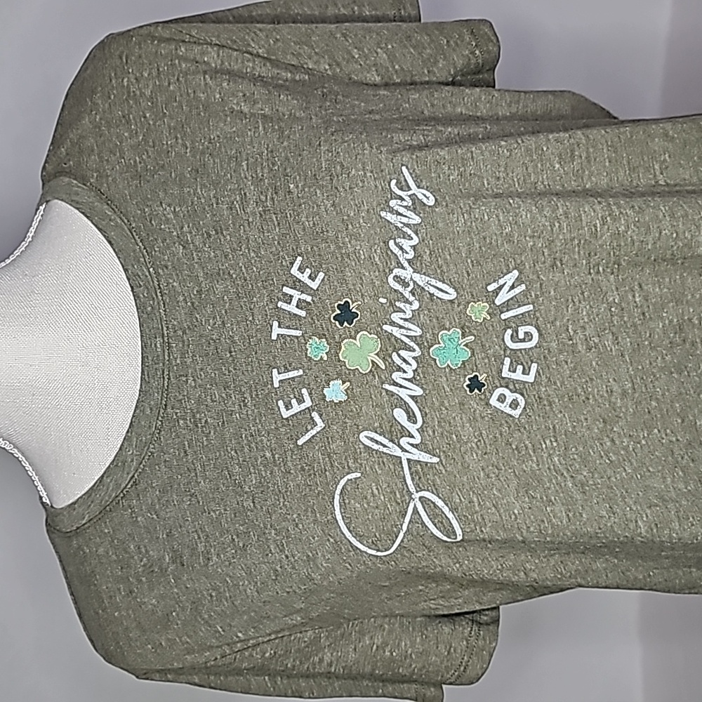 💰NWT! MAURICES ▪︎ ST. PATRICK'S DAY TOP ▪︎ SIZE L